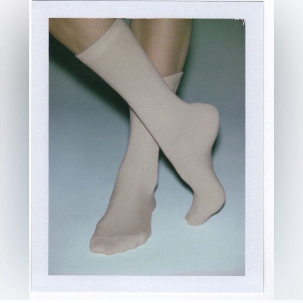 NWT SKIMS everyday mid calf socks in Sand